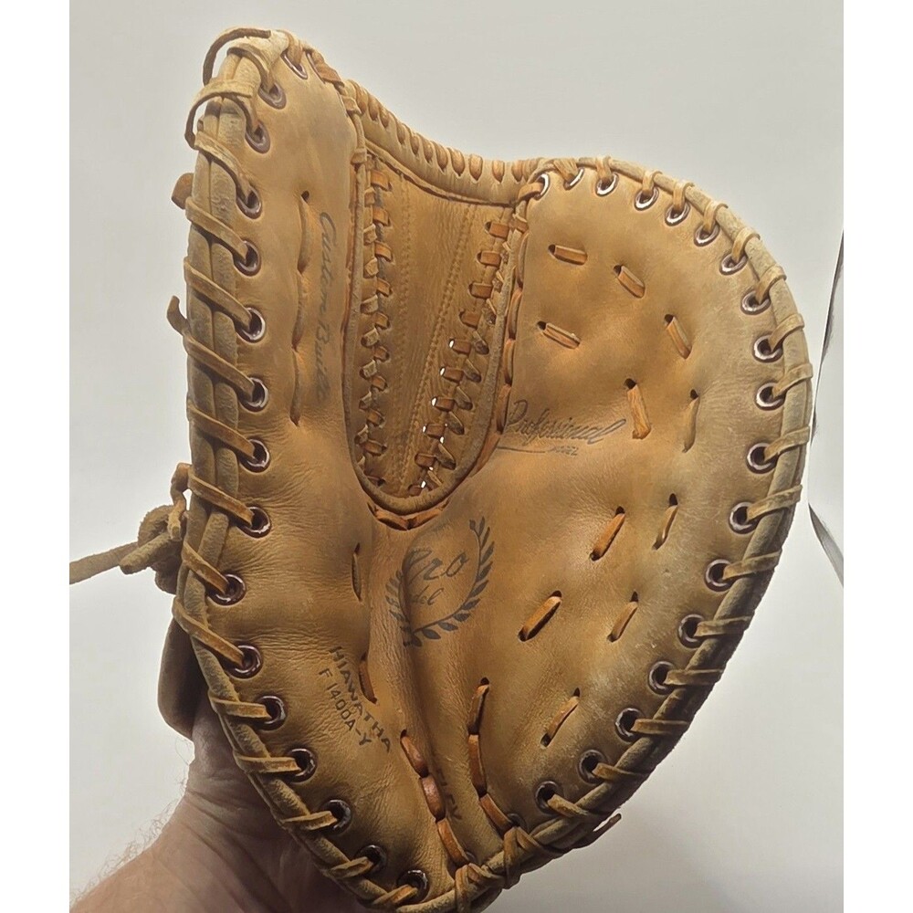 VTG 1950s Hiawatha F1400A-Y Leather First Basemans Baseball Mitt Glove Claw RHT